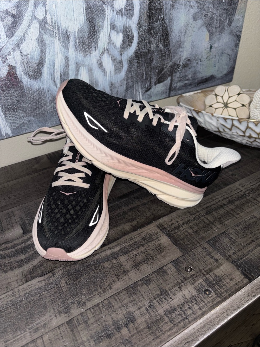 Hoka Clifton 9 running shoes WOMENS SZ 7.5